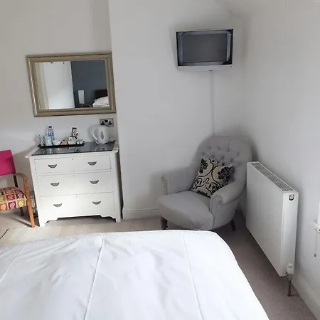 Shorehouse 3* Scarborough