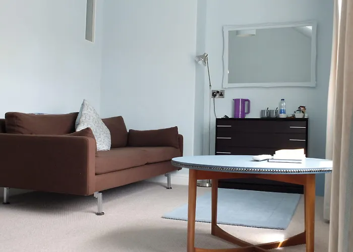 Shorehouse 3* Scarborough